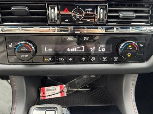 Used 2026 Nissan Pathfinder Rock Creek AWD/4WD image 20
