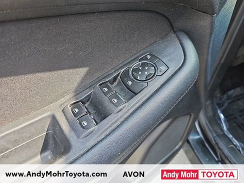 Used 2018 Ford Edge SE AWD/4WD image 12