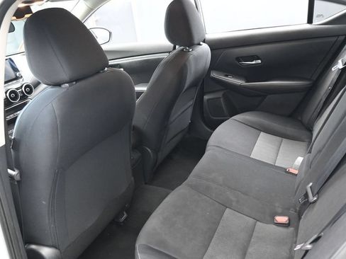 Used 2021 Nissan Sentra SV FWD image 32
