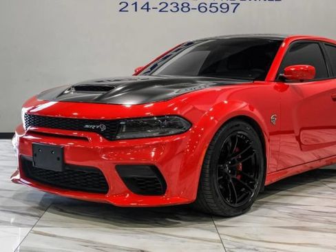 Used 2022 Dodge Charger SRT Hellcat w/ Carbon/Suede Interior Package RWD image 6