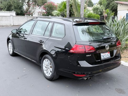 Used 2015 Volkswagen Golf S FWD image 3