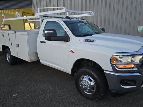 Used 2023 RAM 3500 Tradesman AWD/4WD image 2