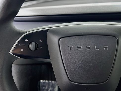 Used 2025 Tesla Model 3 RWD image 19