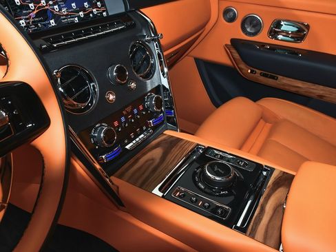 Used 2024 Rolls-Royce Cullinan image 54