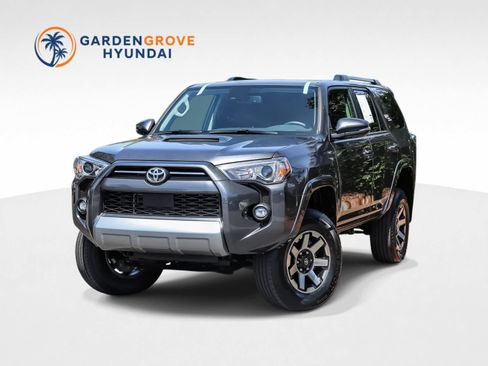 Used 2022 Toyota 4Runner TRD Off-Road Premium w/ Moonroof Package AWD/4WD image 1
