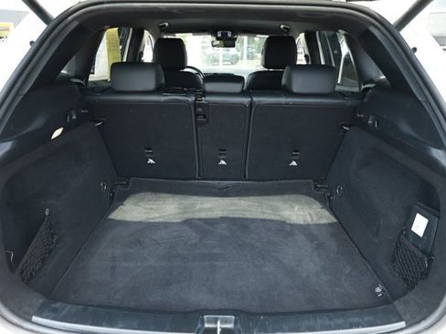 Used 2025 Mercedes-Benz GLA 250 image 10