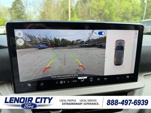 New 2026 Ford Explorer Active w/ Active Comfort Package RWD image 24