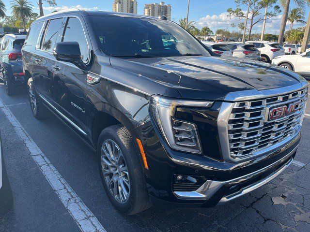 Used 2025 GMC Yukon XL Denali w/ Sun & Power Step Package AWD/4WD image 3
