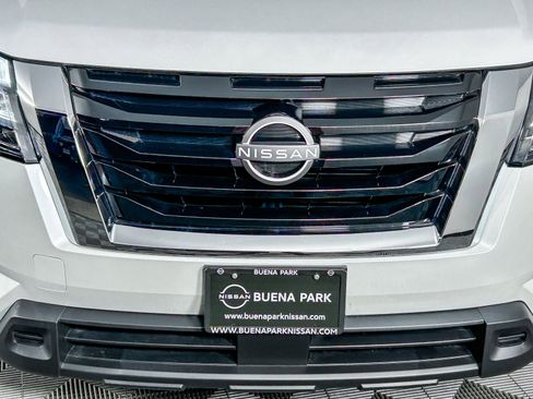 Certified 2025 Nissan Pathfinder SV w/ SV Premium Package image 5