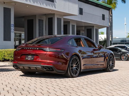 Used 2023 Porsche Panamera 4 image 33