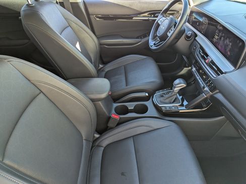 Used 2025 Kia Seltos EX w/ EX Sunroof Package image 9