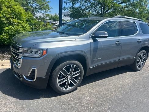Used 2021 GMC Acadia SLT w/ Technology Package AWD/4WD image 3