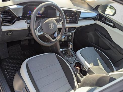 Used 2025 Volkswagen Taos S FWD image 3