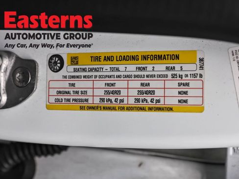 Used 2022 Tesla Model Y Long Range image 30