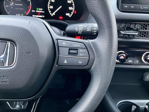 Used 2025 Honda HR-V LX image 23