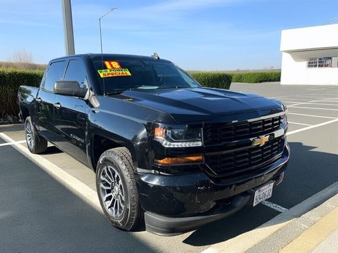 Used 2018 Chevrolet Silverado 1500 Custom w/ Custom Convenience Package RWD image 37