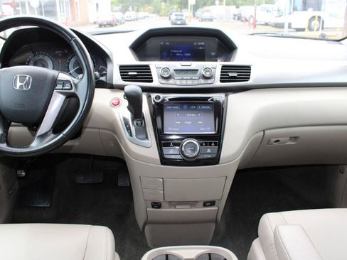 Used 2016 Honda Odyssey EX-L image 10