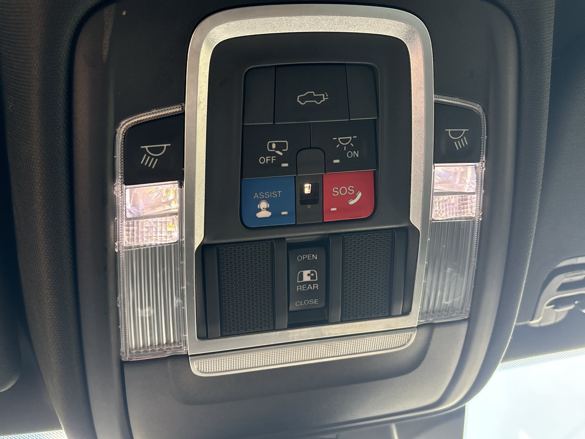 Used 2020 RAM 1500 Limited AWD/4WD image 28