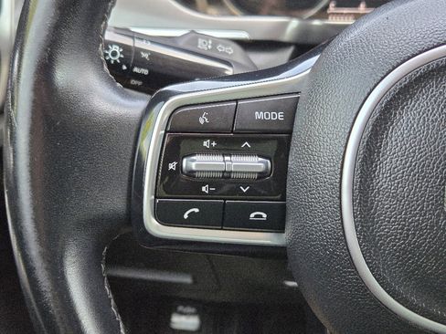 Used 2023 Kia Sorento S w/ Panoramic Sunroof Package image 28