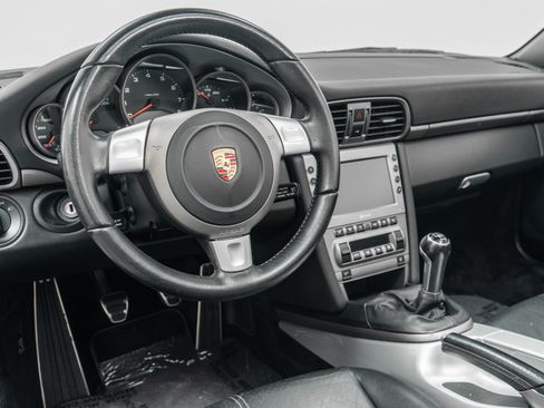 Used 2005 Porsche 911 Carrera RWD image 13