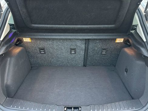 Used 2015 Ford Focus SE image 12