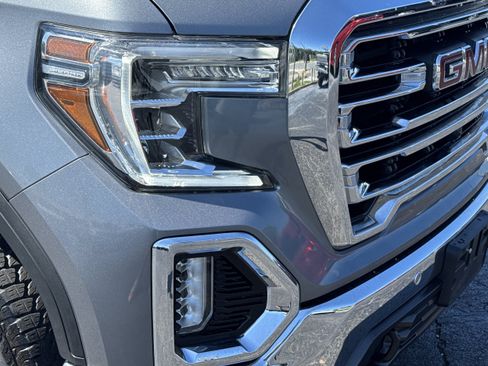 Used 2021 GMC Sierra 1500 SLT w/ SLT Premium Plus Package AWD/4WD image 9