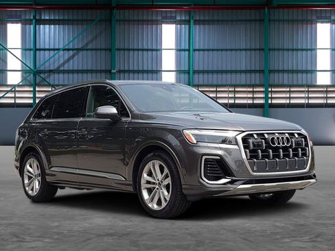 Used 2026 Audi Q7 3.0T Premium Plus AWD/4WD image 6