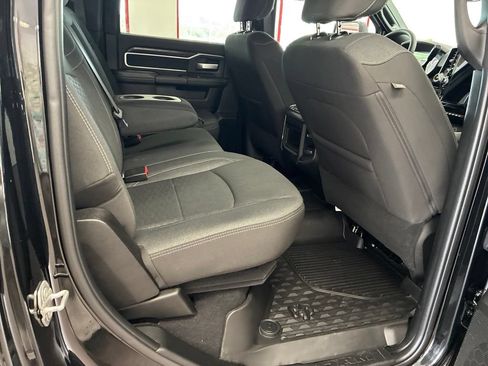 Certified 2025 RAM 2500 Big Horn AWD/4WD image 31