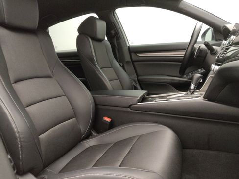 Used 2019 Honda Accord Sport image 21