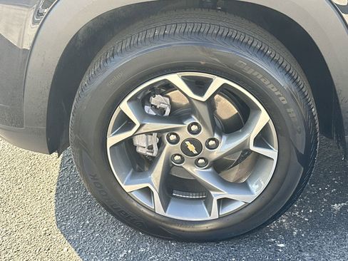 Certified 2025 Chevrolet Trax LT w/ LT Convenience Package image 13