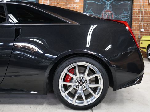 Used 2014 Cadillac CTS V w/ Wood Trim Package RWD image 15