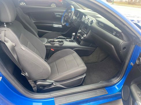 Used 2017 Ford Mustang Coupe image 17