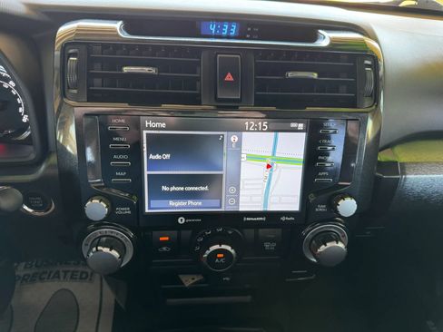 Used 2021 Toyota 4Runner Venture image 13