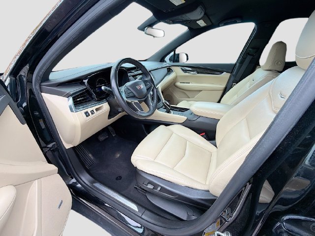 Used 2018 Cadillac XT5 AWD image 26
