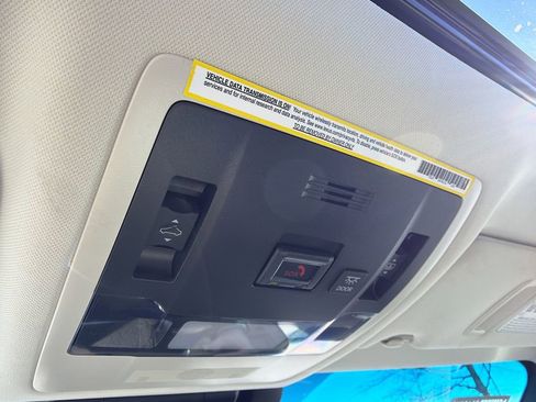 Used 2023 Lexus ES 350 w/ Premium Package image 15