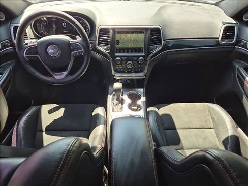Used 2018 Jeep Grand Cherokee Trailhawk AWD/4WD image 19