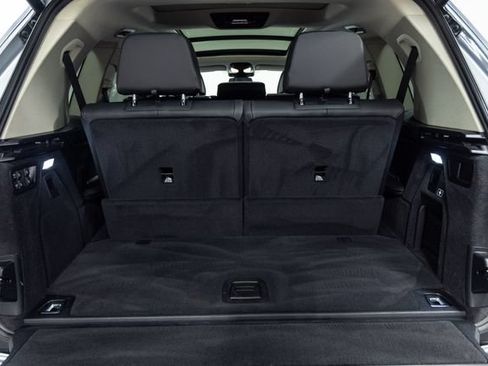 Certified 2025 BMW X7 xDrive40i AWD/4WD image 9