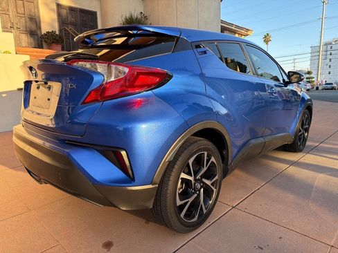 Used 2019 Toyota C-HR Limited image 4