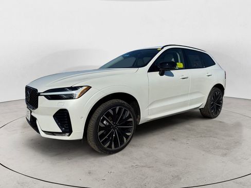 New 2026 Volvo XC60 B5 Ultra w/ Protection Package Premier image 2