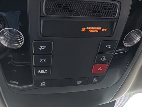 New 2026 Kia Carnival image 32