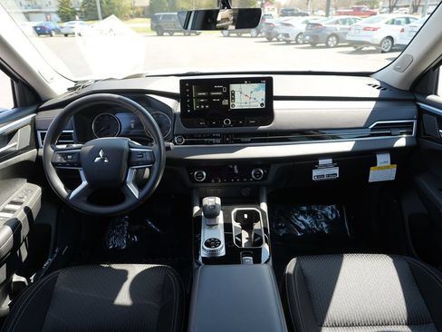 New 2026 Mitsubishi Outlander ES AWD/4WD image 25