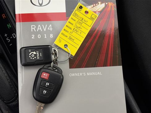 Used 2018 Toyota RAV4 LE w/ All Weather Liner Package FWD image 32