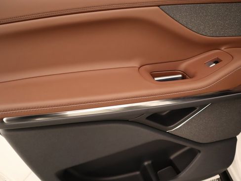 New 2025 Lincoln Navigator L Reserve image 18