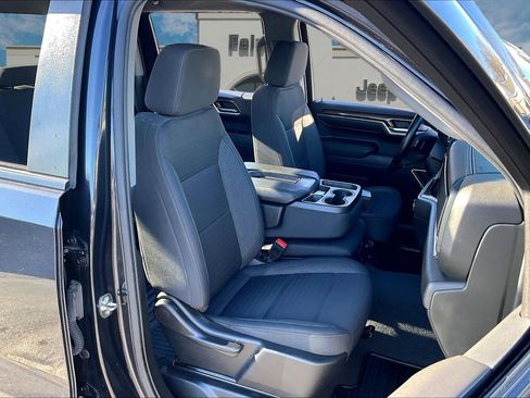 Used 2023 Chevrolet Silverado 1500 LT image 7