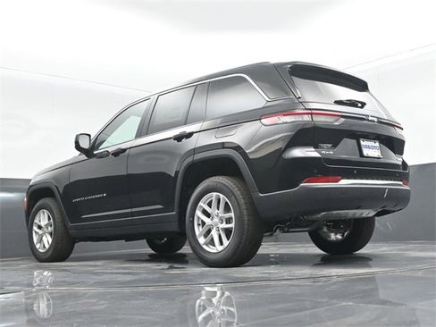 New 2024 Jeep Grand Cherokee Laredo X image 43