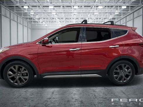 Used 2017 Hyundai Santa Fe Sport FWD image 2