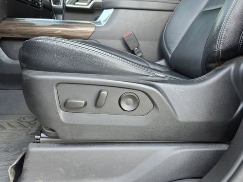 Used 2023 Chevrolet Silverado 1500 RST AWD/4WD image 14