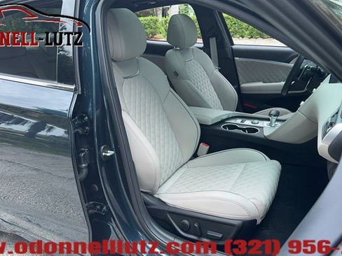 Used 2023 Genesis G70 3.3T w/ Sport Prestige Package RWD image 8