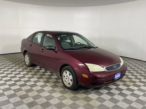 Used 2006 Ford Focus ZX4 Sedan image 14