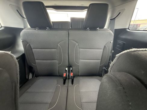 Used 2023 GMC Acadia SLE w/ Driver Convenience Package image 22